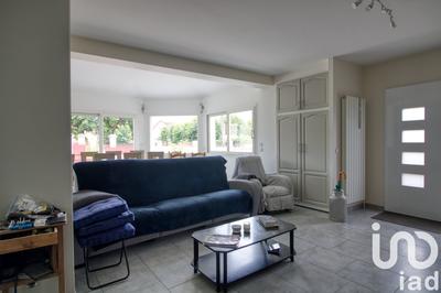 Maison - 200 m² - 8 pièces