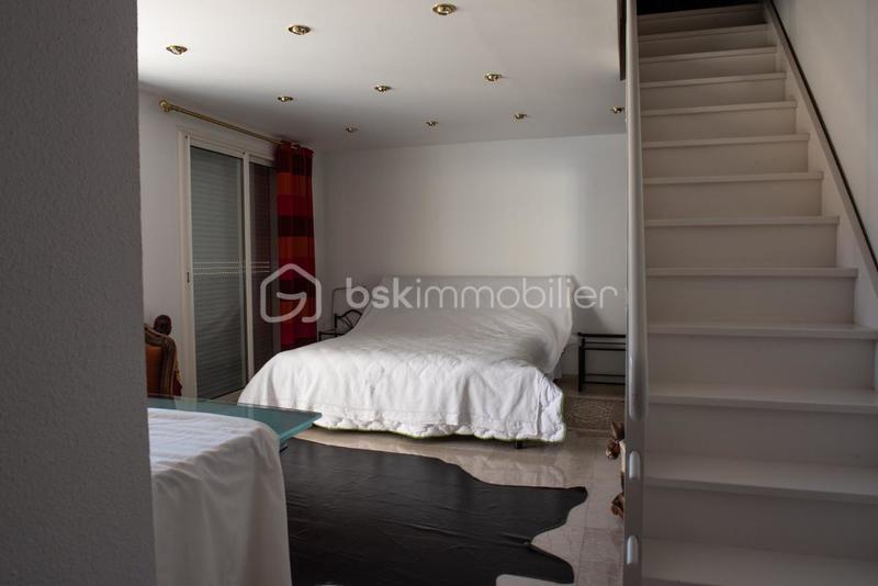 Villa - 340 m² - 16 pièces