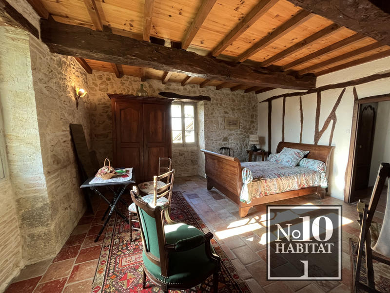 Maison - 200 m² - 8 pièces