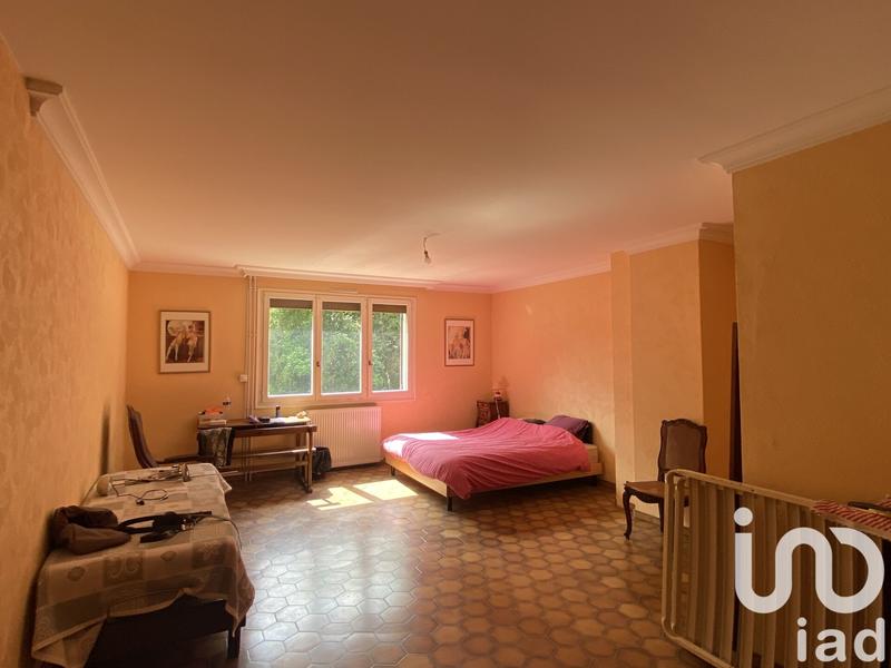 Maison - 274 m² - 7 pièces