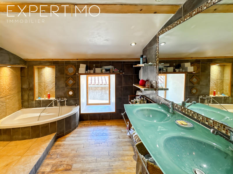 Maison de village - 130 m² - 5 pièces