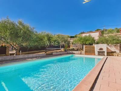 Villa - 163 m² - 6 pièces