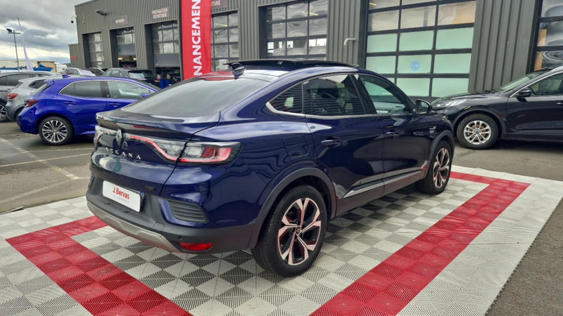 Renault Arkana E-Tech 145 - 23 Techno