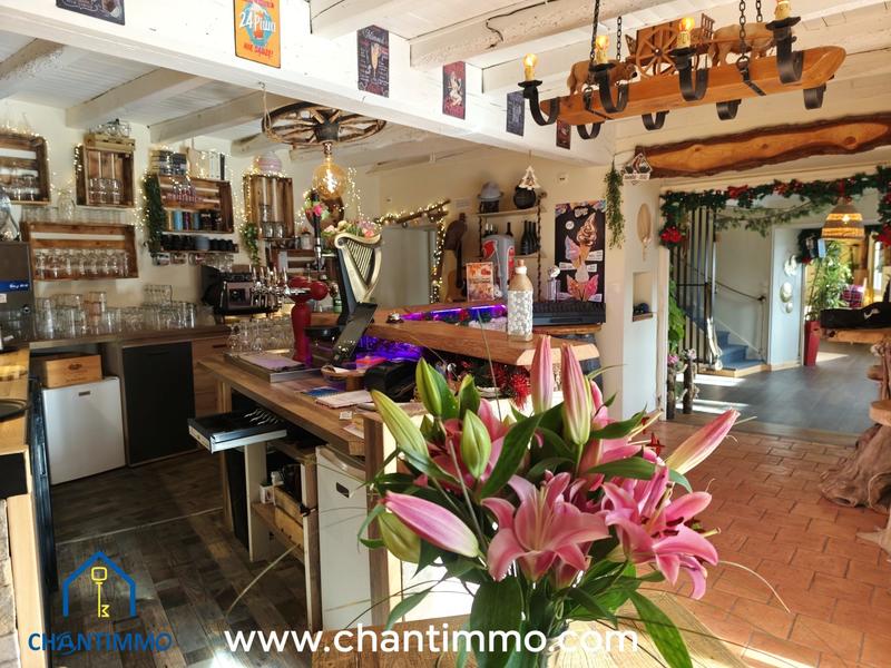 Maison - 200 m² - 5 pièces