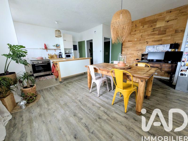 Appartement - 81 m² - 4 pièces