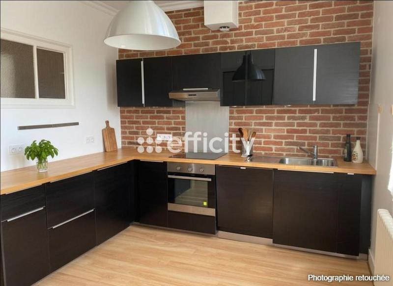 Appartement ancien - 223 m² - 7 pièces