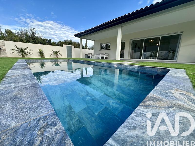 Maison - 163 m² - 6 pièces