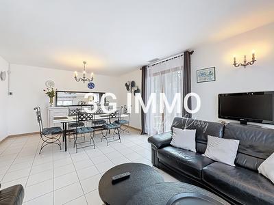 Maison - 103 m² - 4 pièces