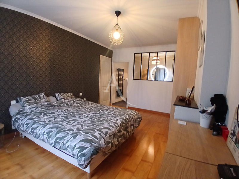 Maison - 100 m² - 5 pièces