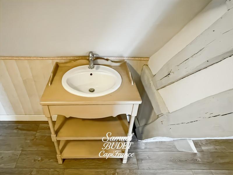 Maison - 245 m² - 7 pièces