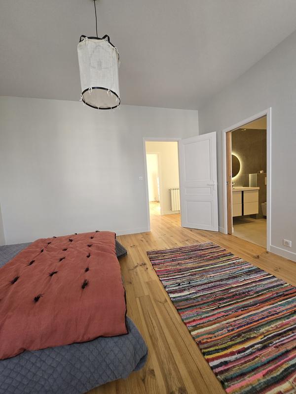 Maison traditionnelle - 237 m² - 6 pièces