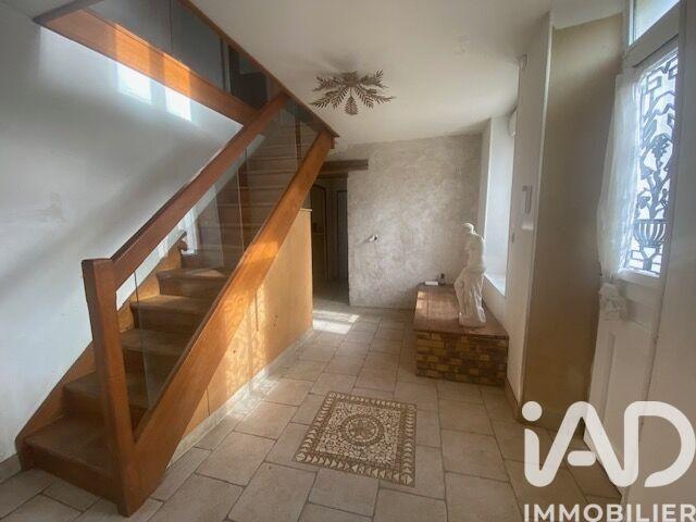 Maison - 225 m² - 6 pièces