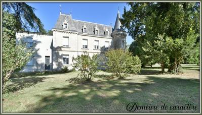 Maison de domaine - 670 m²