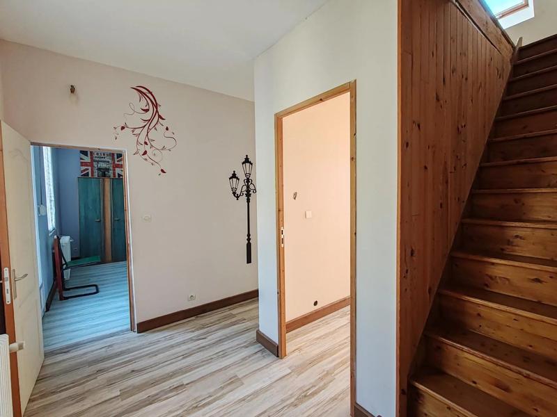 Maison - 228 m² - 11 pièces