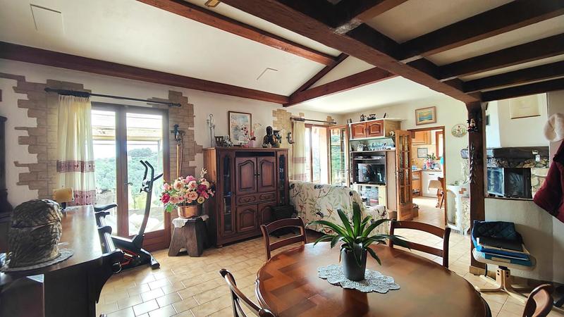 Maison - 94 m² - 4 pièces