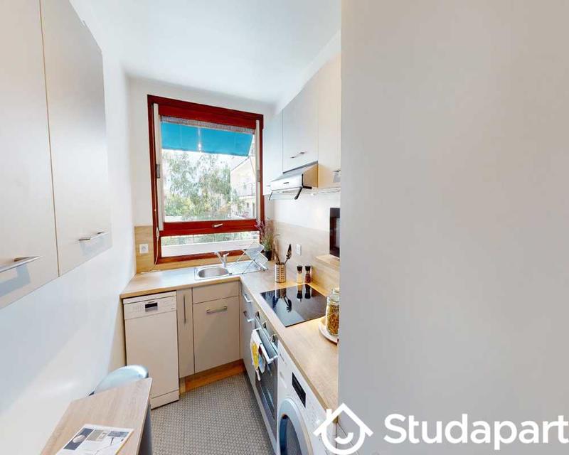 Chambre - 70 m² - 1 pièce