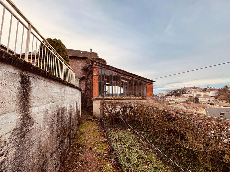 Maison - 316 m² - 9 pièces