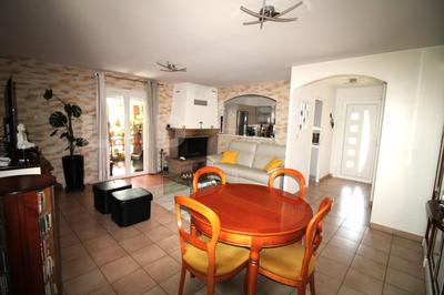 Maison - 102 m² - 4 pièces