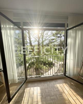 Appartement - 90 m² - 5 pièces