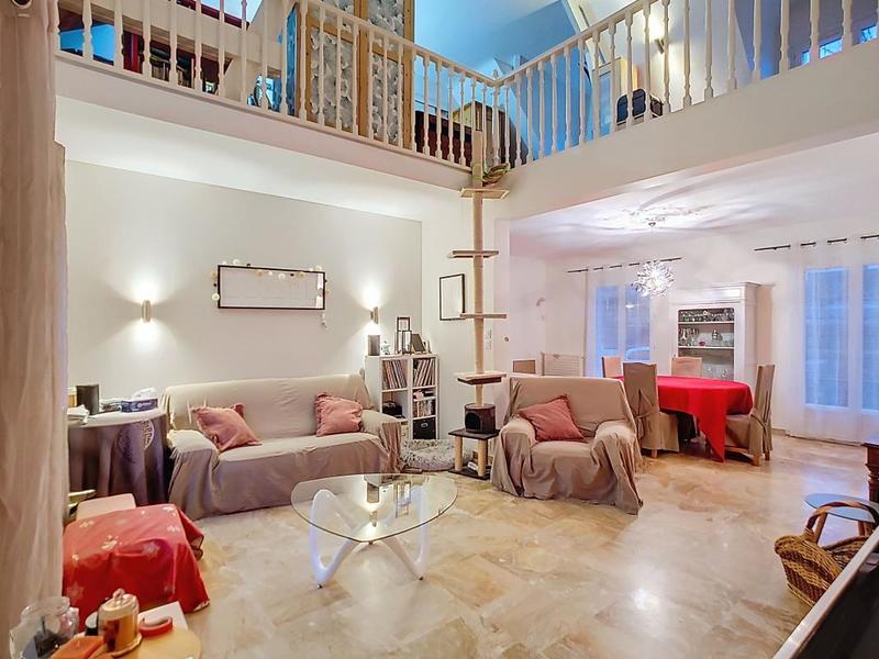 Maison - 159 m² - 5 pièces