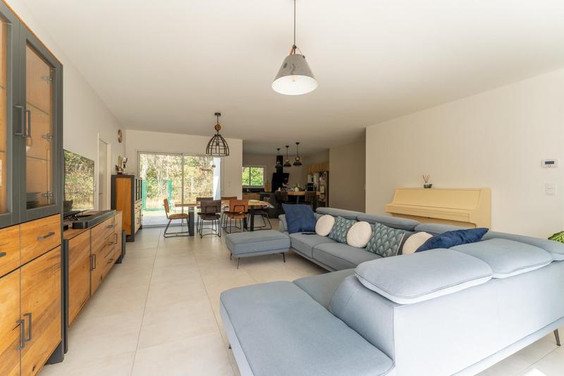 Maison - 159 m² - 6 pièces