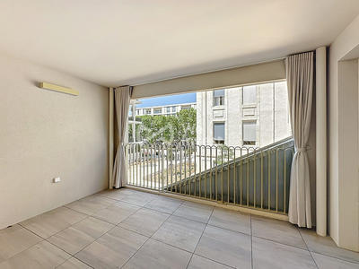 Appartement - 85 m² - 3 pièces