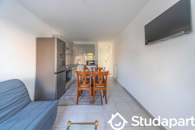 Chambre - 11 m² - 1 pièce