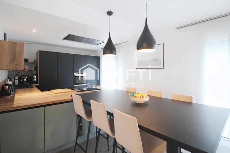 Maison - 96 m² - 5 pièces