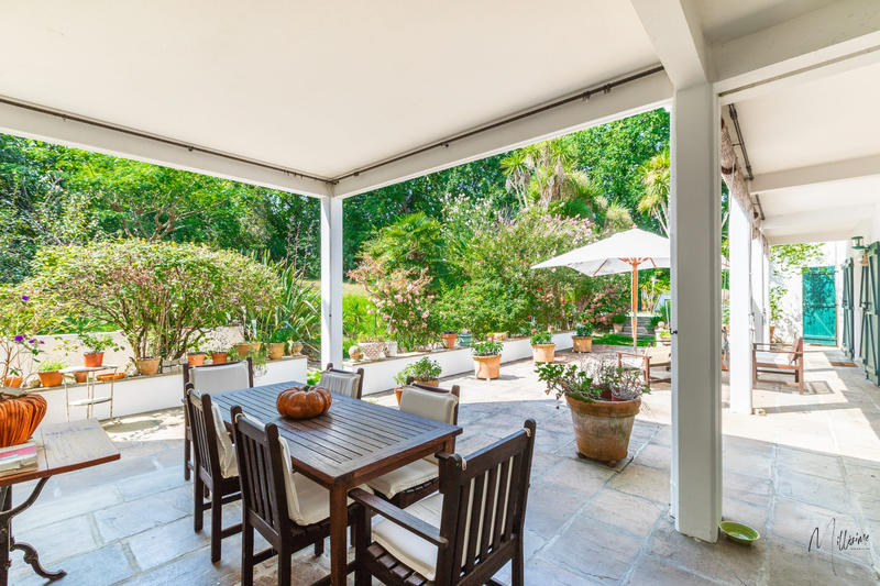 Maison - 209 m² - 6 pièces