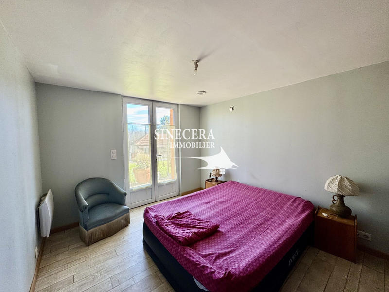 Maison - 200 m² - 10 pièces