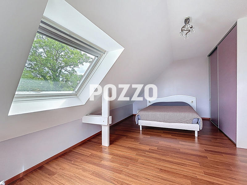 Maison - 192 m² - 8 pièces