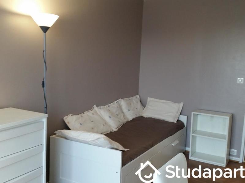 Chambre - 11 m² - 1 pièce