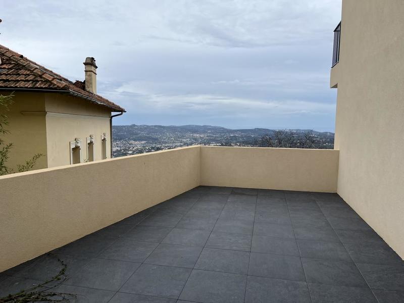 Appartement - 79 m² - 3 pièces