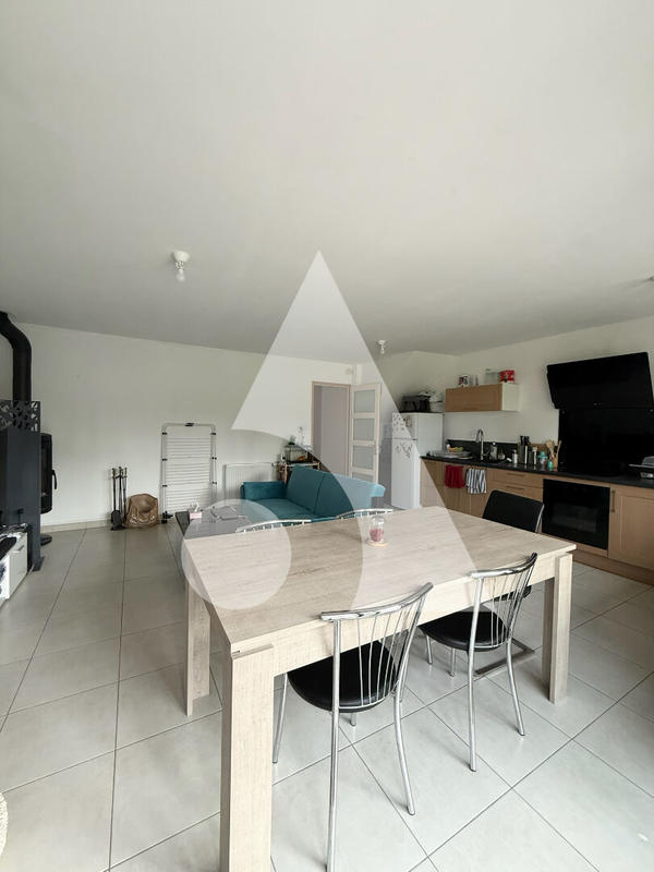 Maison - 92 m² - 4 pièces