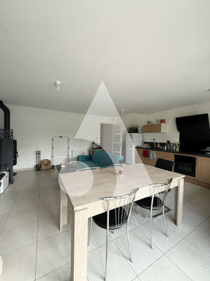 Maison - 92 m² - 4 pièces