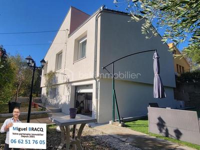 Villa - 90 m² - 4 pièces