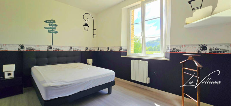 Maison - 213 m² - 8 pièces