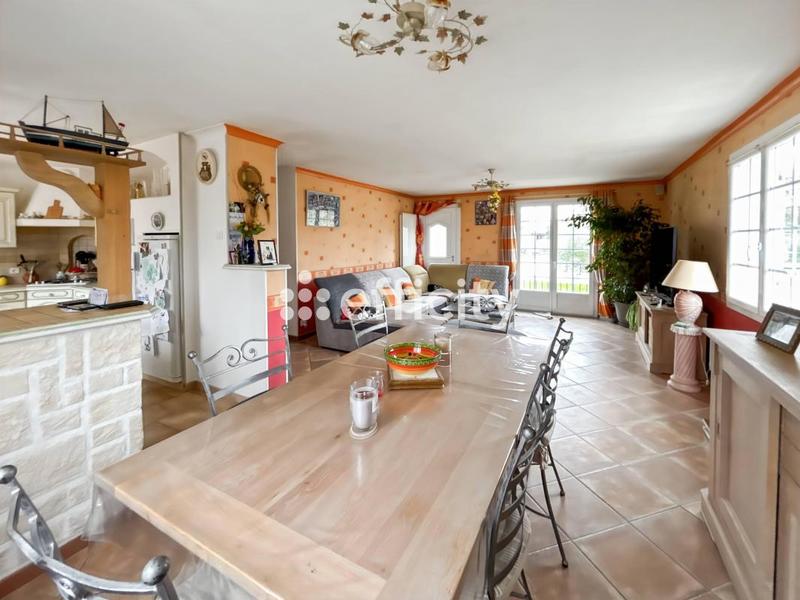 Maison - 140 m² - 6 pièces