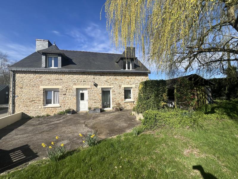 Maison - 162 m² - 9 pièces