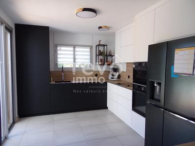 Villa - 206 m² - 7 pièces