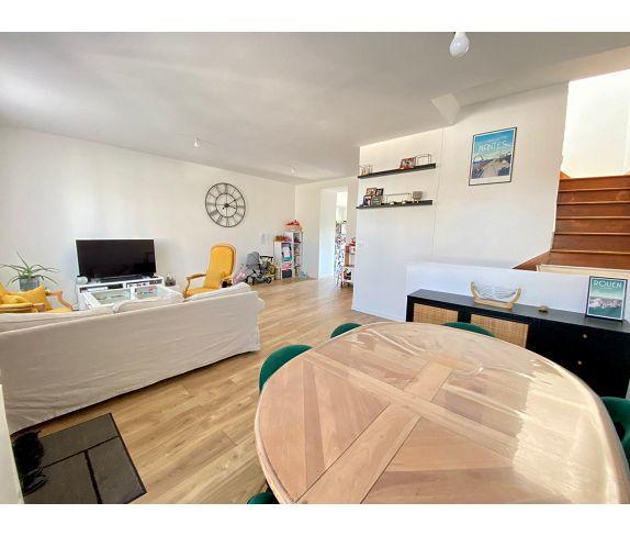 Maison traditionnelle - 105 m² - 6 pièces