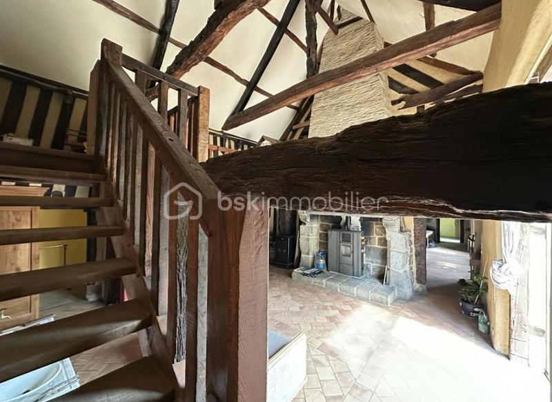 Maison - 240 m² - 10 pièces