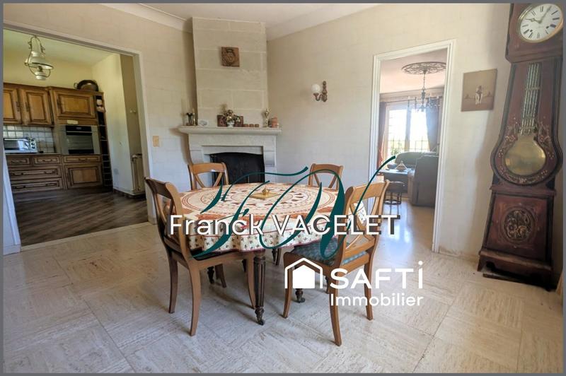 Villa - 250 m² - 8 pièces