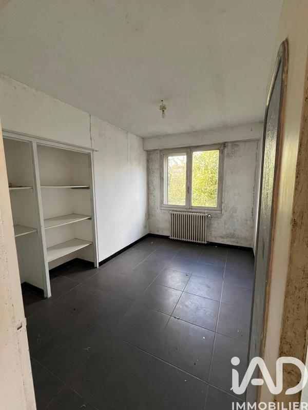 Maison - 184 m² - 9 pièces