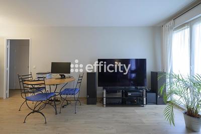 Appartement - 95 m² - 4 pièces