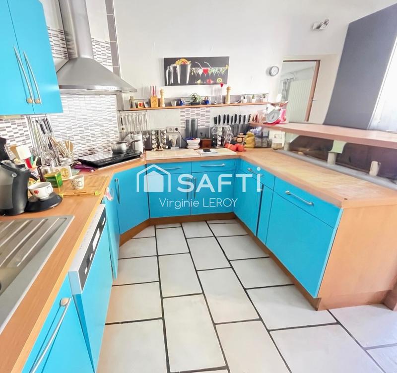 Maison - 224 m² - 7 pièces