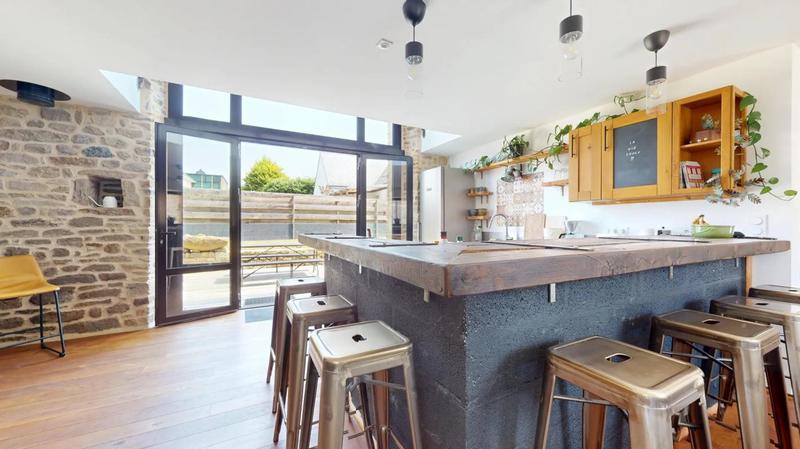 Maison - 130 m² - 5 pièces