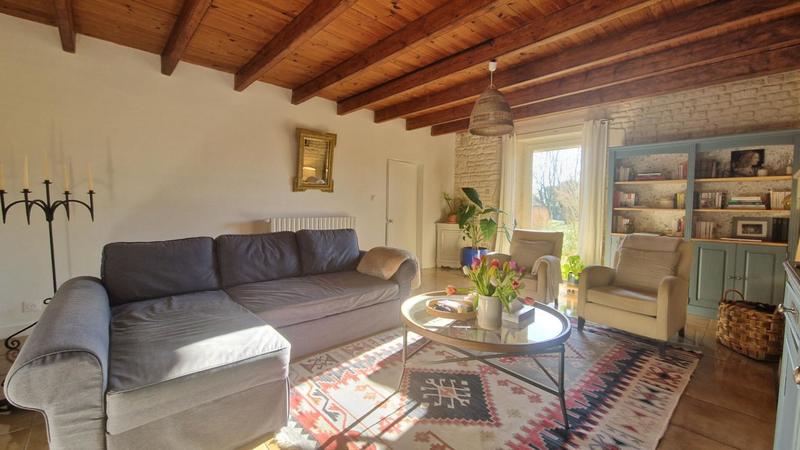 Maison - 204 m² - 7 pièces
