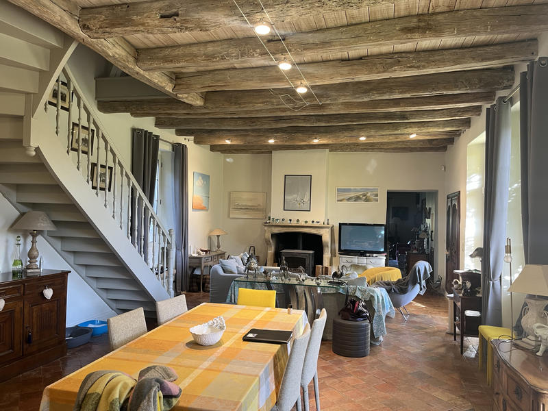 Maison - 420 m² - 14 pièces