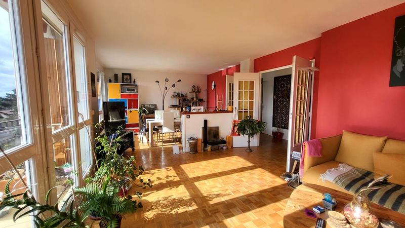 Appartement - 85 m² - 4 pièces